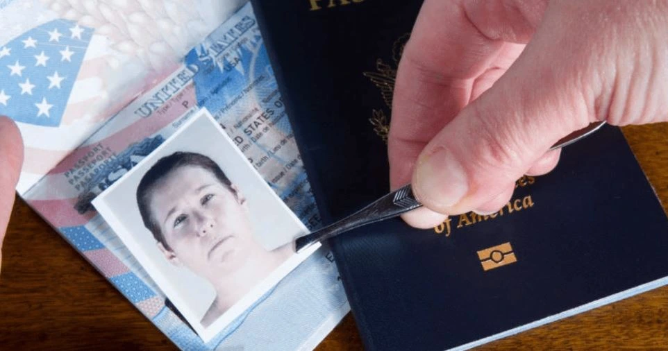 Detección de alteraciones y enmendaduras en documentos